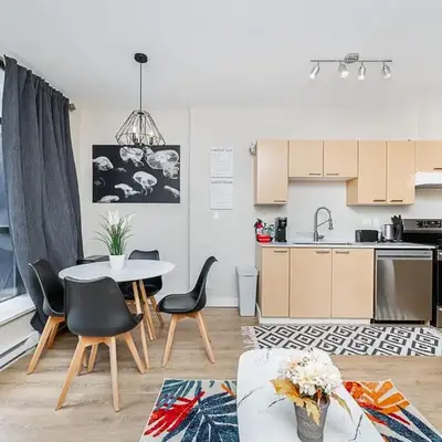 Gorgeous Unit in the Heart of Downtown
