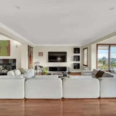The West Vancouver Getaway Estate 5 Bedrooms