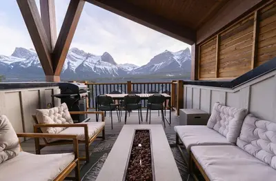 Gallery image of Sunset Ridge- 360 Mountain Views! in Canmore