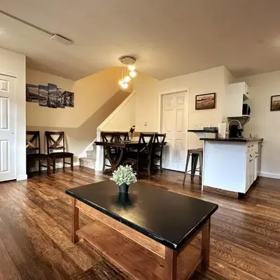 Banff Boundary Lodge Mountain View 2Brms 3xAC Townhouse