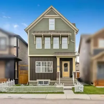 Mahogany Loft Retreat - 3 Story Home