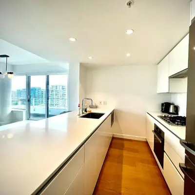 Central Stylish 3B2B near Richmond Center