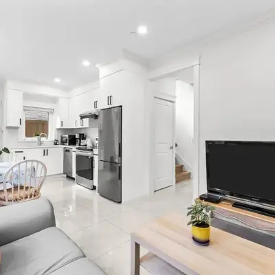 Modern Private 3BR House