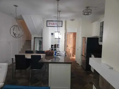 Gallery image of 2 bedroom Townhouse in Vancouver