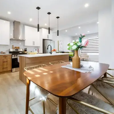 #RusticModern3CornerSuite|KingBED|Parking|WEM|wifi