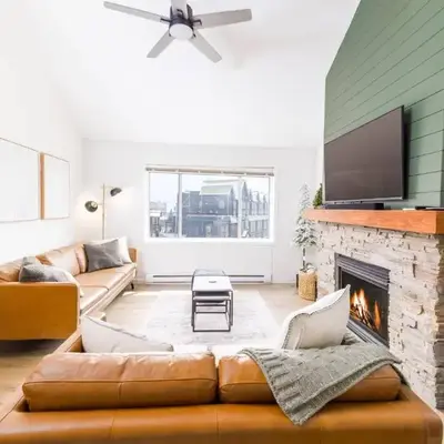 Wintergreen Retreat w/Hot Tub by Village