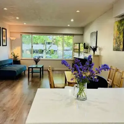 Cozoro 3 BEDROOMS Centre Vancouver