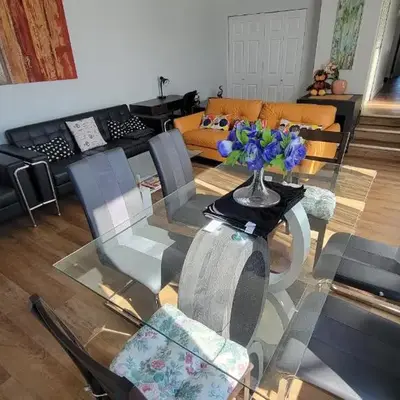 3 Bedroom House Near Airport and Downtown