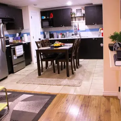 Entire suite Queen BRM Big Window Prvt Entry Patio