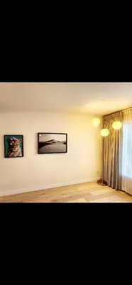 Gallery image of Spacious entire 4 bedroom home with two living rooms in Edmonton