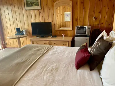 Gallery image of Rocky Mountain Springs Lodge in Radium Hot Springs