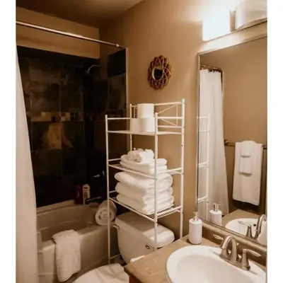Lower suite in family friendly townhome