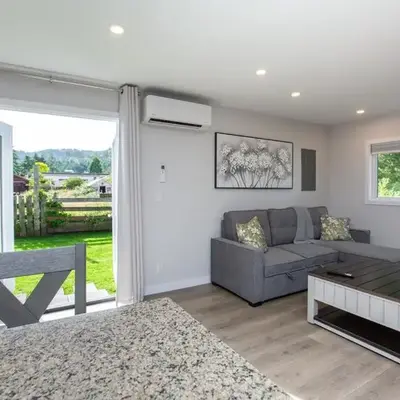 Cozy 1-Bedroom Retreat in the Heart of Langford