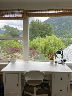 Gallery image of Bright, Spacious Home with Lake & Mountain Views, Walk to Beach in Nelson