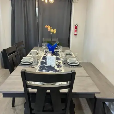 Cozy 3-Bedroom Retreat in Surrey Share Save
