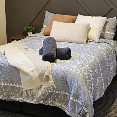 Modern Suite - Separate Entry - Self Check-In