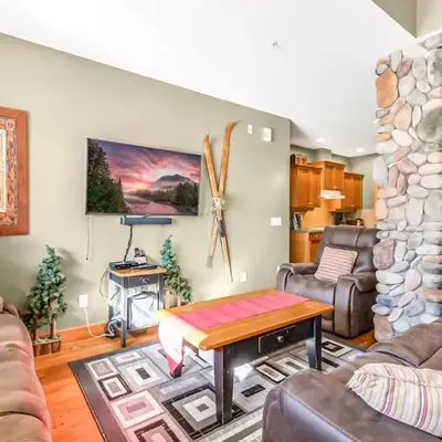 Treetops Ski Luxury Townhouse