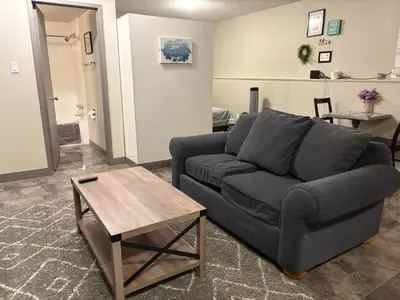 Gallery image of Renovated Studio with Modern and Farmhouse Decor 8 in Calgary
