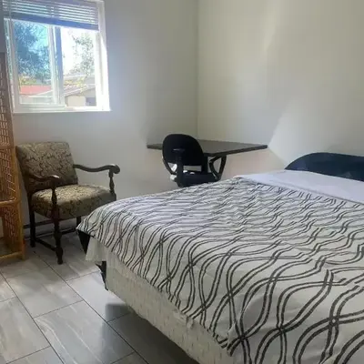 one private room