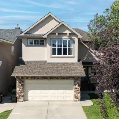 Luxury Home with 5 BR
