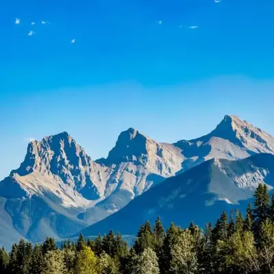 Gateway Suites Private Double room near Banff