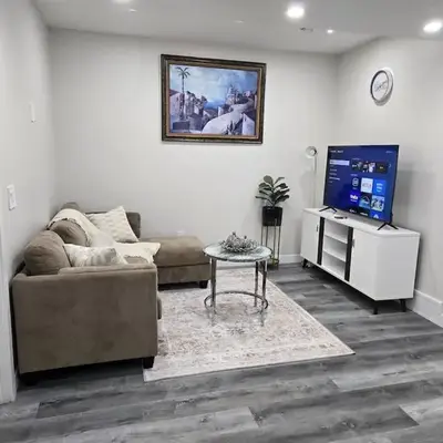 Cozy Basement Suite