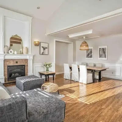 Luxury New 5-bedroom 4- bathroom Single House