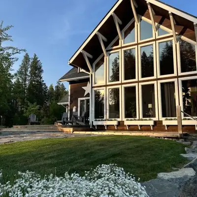 Lay Back Lodge