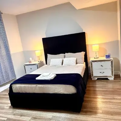 Homey Basement Suite by Gaudi