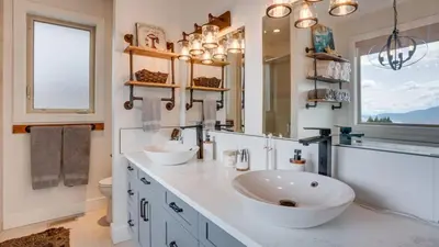 Gallery image of Hot Tub, Pool, City Views, close to Silver Star in Vernon