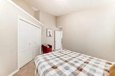 Gallery image of Gorgeous home in Newcastle close to many amenities in Edmonton