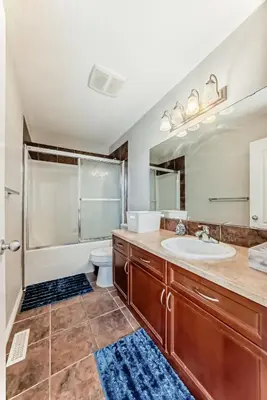 Gallery image of Gorgeous home in Newcastle close to many amenities in Edmonton