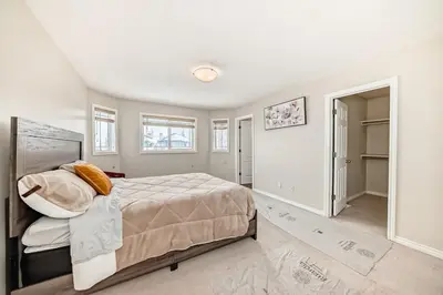 Gallery image of Gorgeous home in Newcastle close to many amenities in Edmonton
