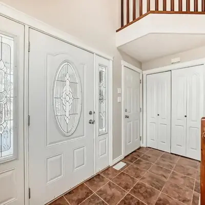 Gorgeous home in Newcastle close to many amenities