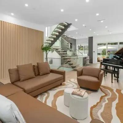 New Lux House on Vancouver West