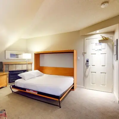Whistler Peak Lodge 528
