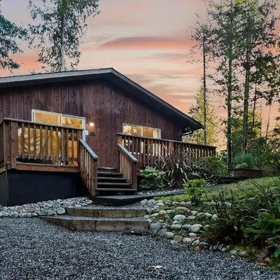 Little Bear Cabin at Raven's Moon