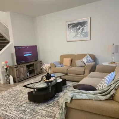 Sunny's Homes