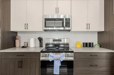Gallery image of Luxurious Townhome in Aspen with King Bed Large Dining Area and Sleeps 8 in Calgary