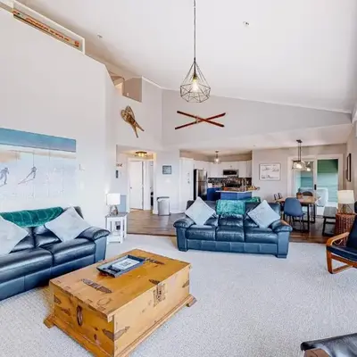Hilltop Hideaway - Legacy 401