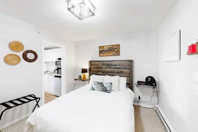 Gallery image of Hilltop Hideaway Suite - Legacy 401 in Big White