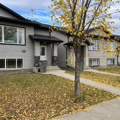 3 Adjacent 4-bed Homes - Park Views