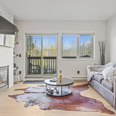 Spacious 2BR Minutes from Downtown w Pool and Hot Tub
