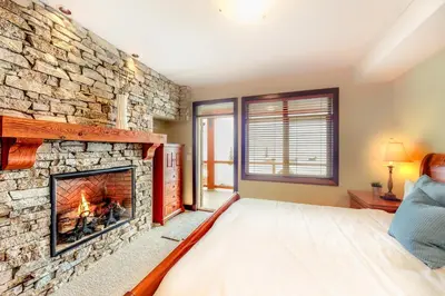 Gallery image of Aspens 3404 in Big White