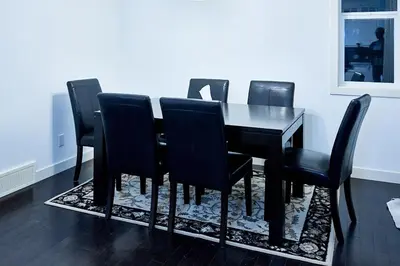 Gallery image of Evanston House in Calgary