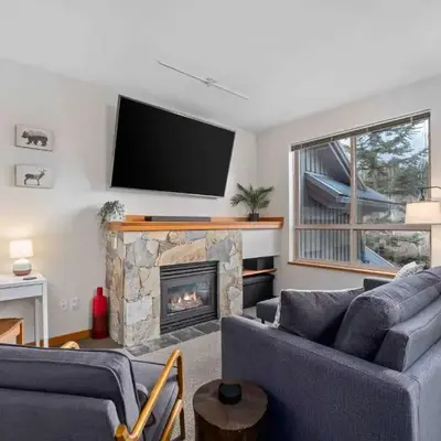 2BR in Symphony