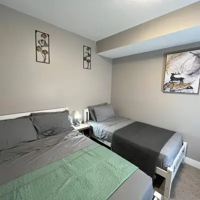 Cozy 2BR Retreat | Edmonton SW | Smart TV + Wi-Fi