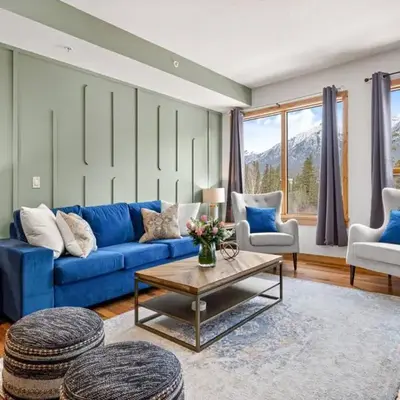 Luxurious Condo Mountain Views Hot-tub and Billiards