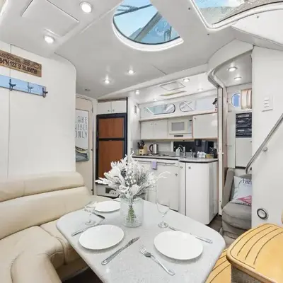 COSY FLOATING HOME IN Vancouver downtown