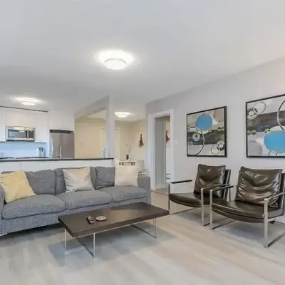 Spacious Oceanview Suite with Private Entrance